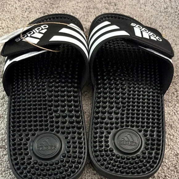 NWT Adidas Adissage Black and White Striped Slides Women 8 Men 7 - Picture 7 of 7